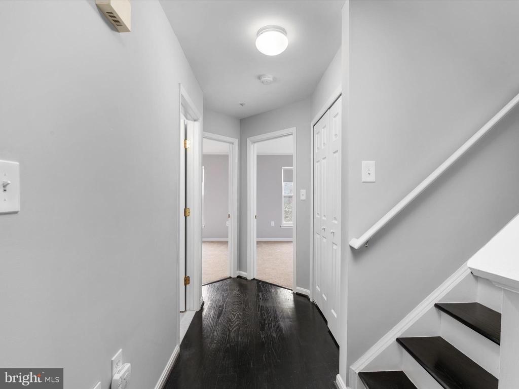 8742 Orchard Green Ct