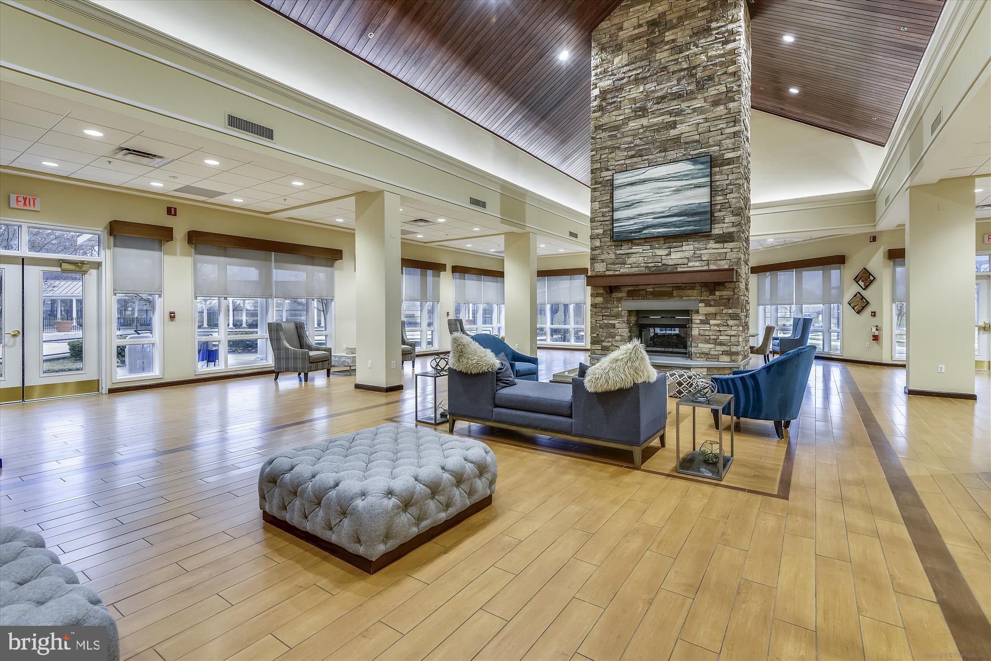 8742 Orchard Green Ct