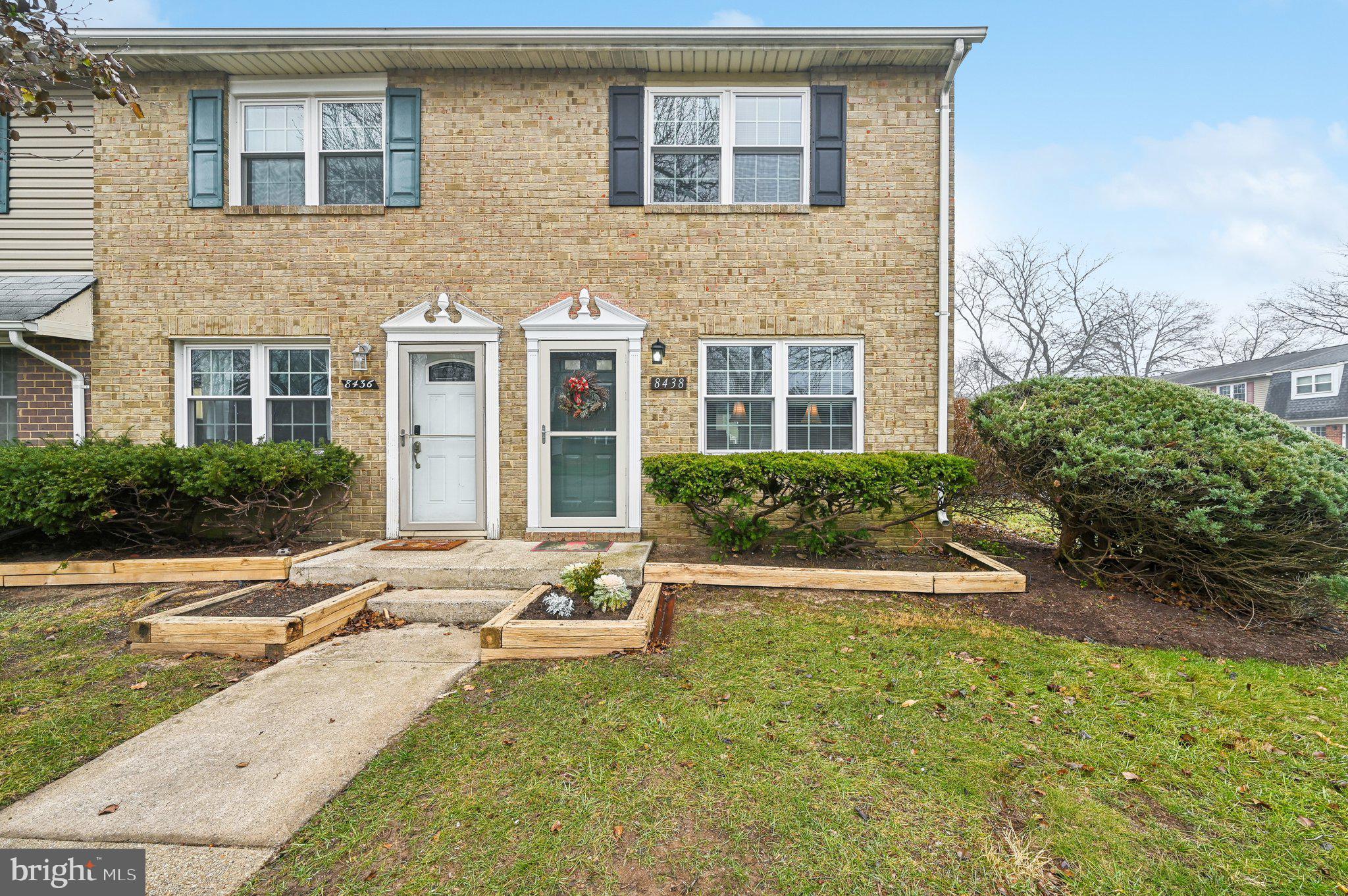 8438 Norwood Dr