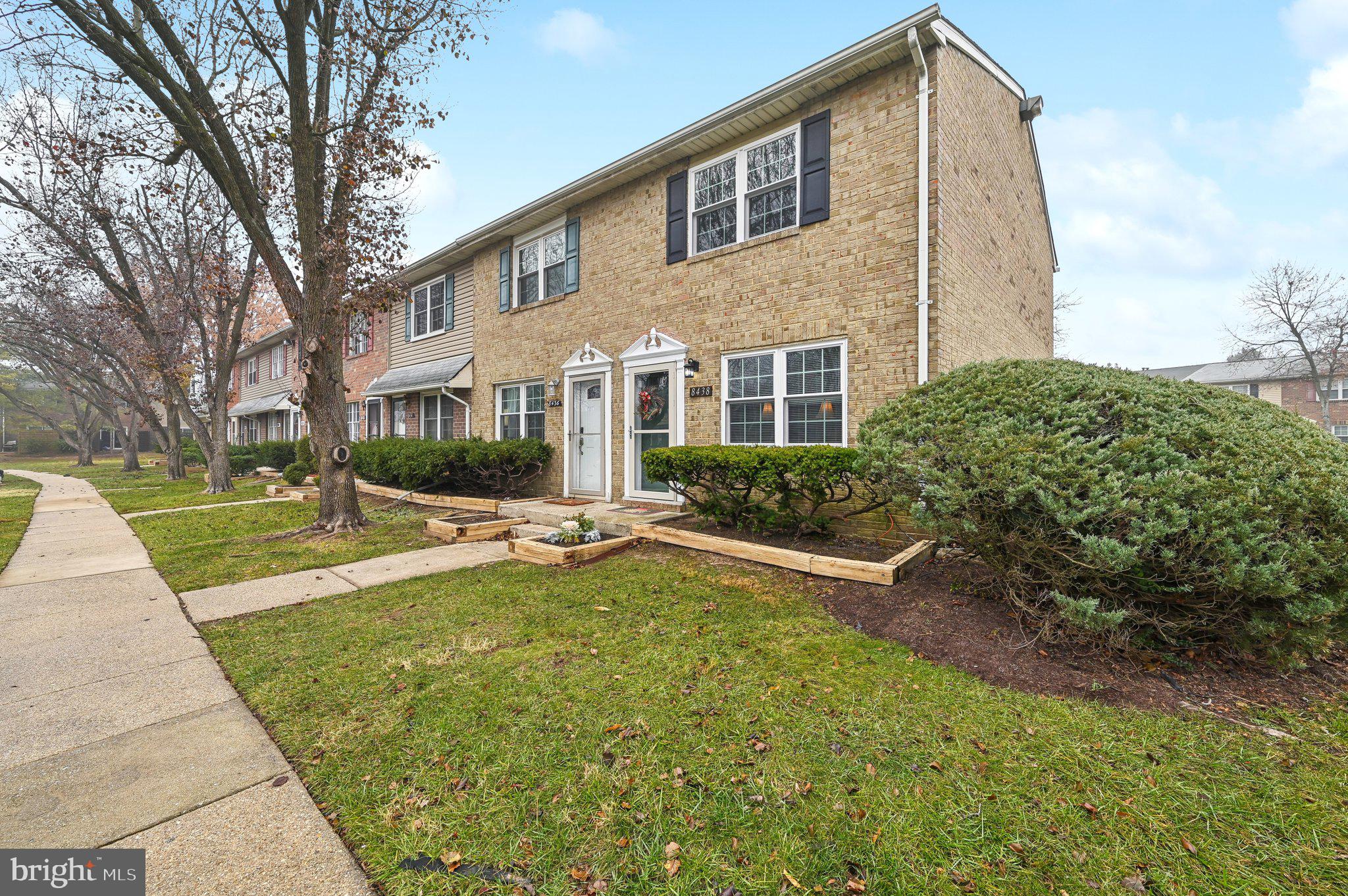 8438 Norwood Dr
