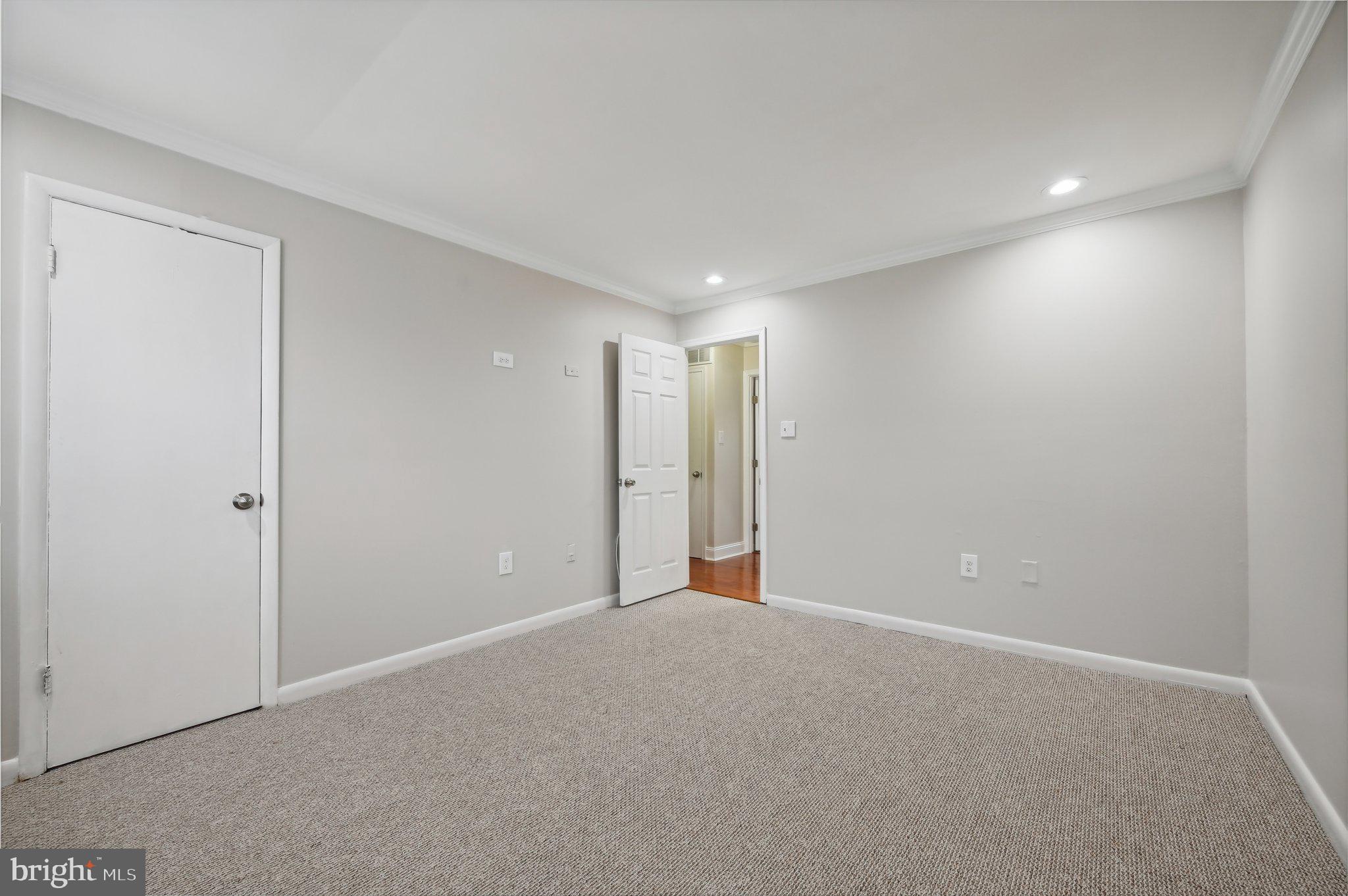 8438 Norwood Dr