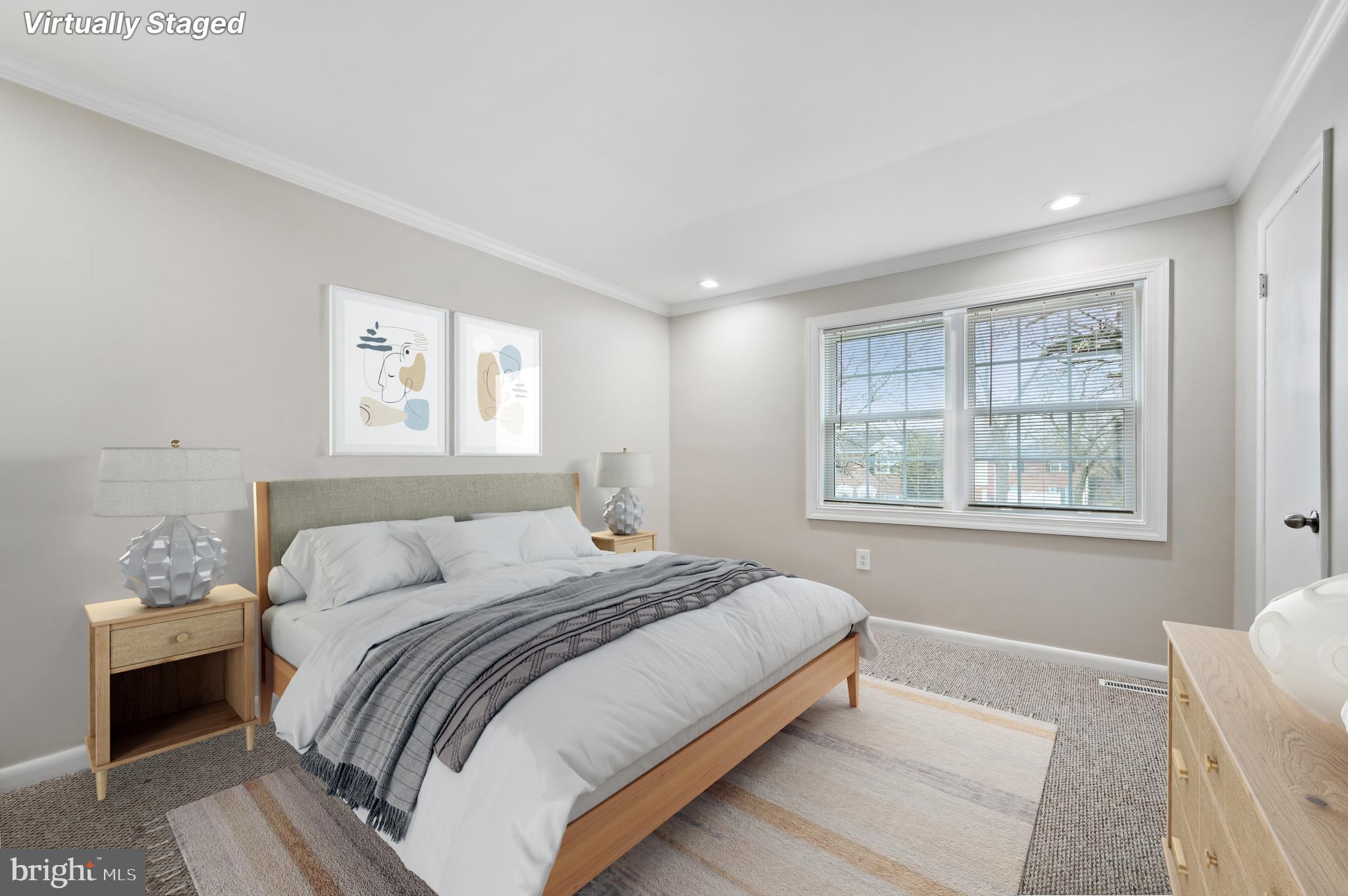 8438 Norwood Dr