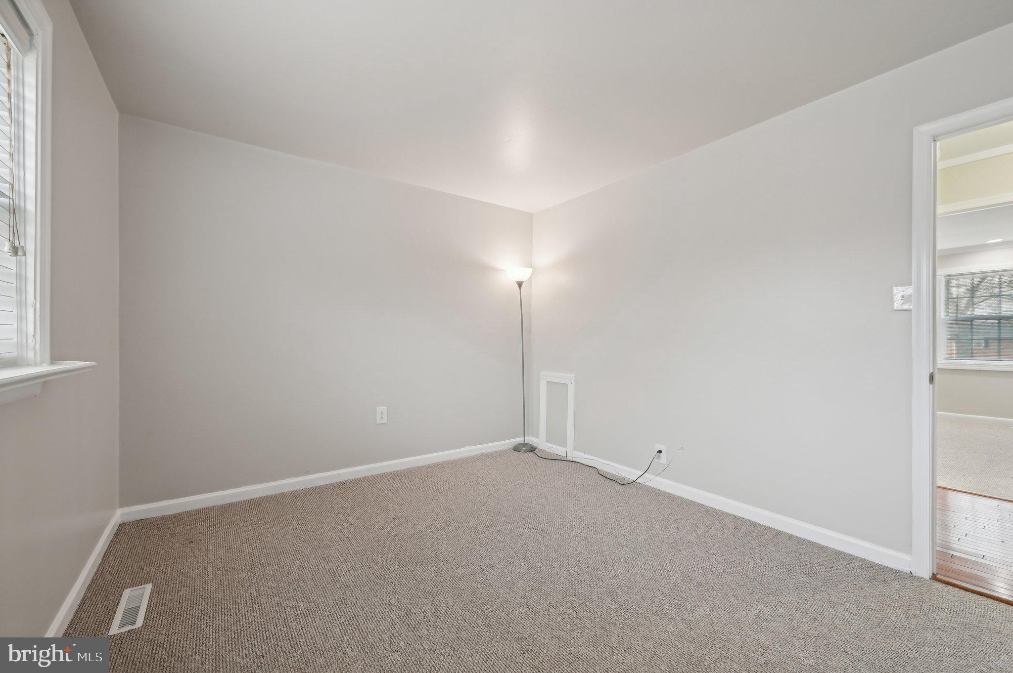 8438 Norwood Dr