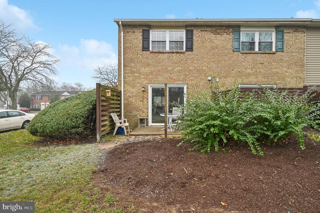 8438 Norwood Dr