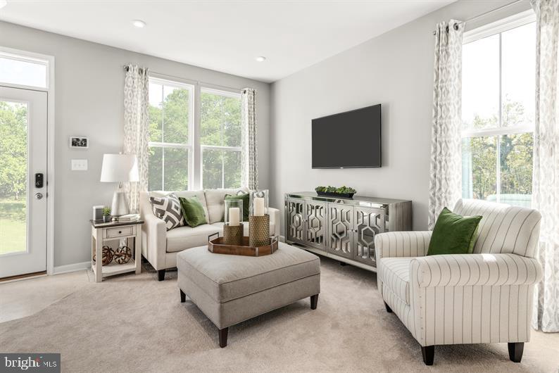 185 Woodgate Cir #Clarendon-Midlevel