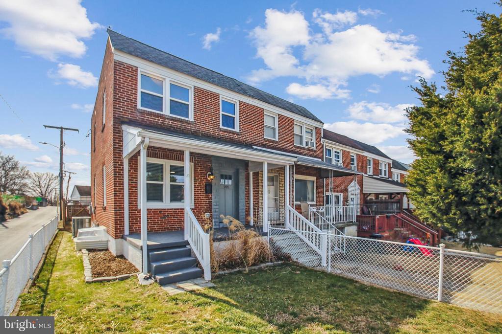 201 W Riverview Rd