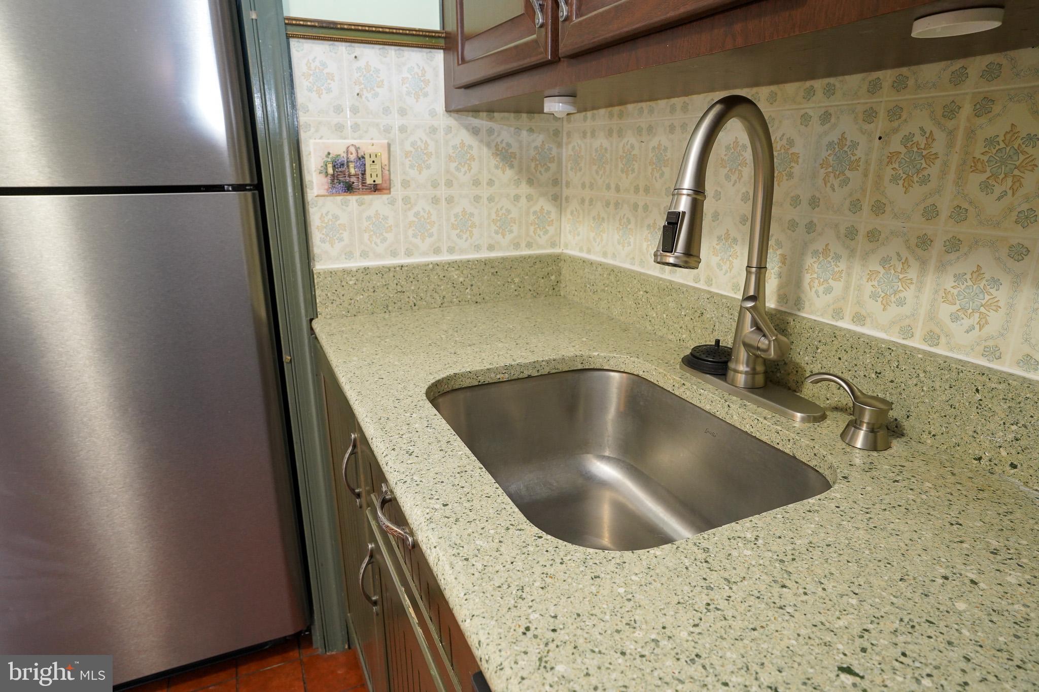 1887 ALDERNEY CT