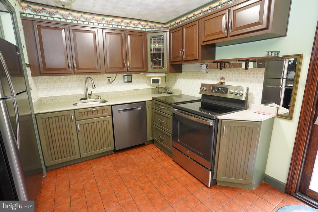 1887 ALDERNEY CT