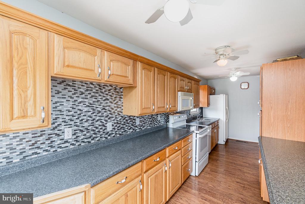 7830 Locust Wood Rd