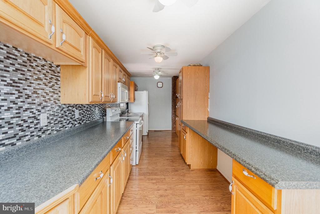 7830 Locust Wood Rd