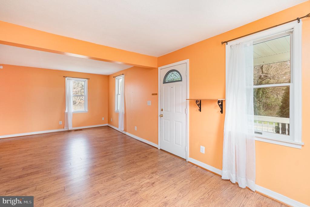 7830 Locust Wood Rd