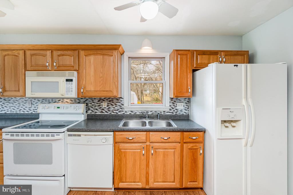 7830 Locust Wood Rd