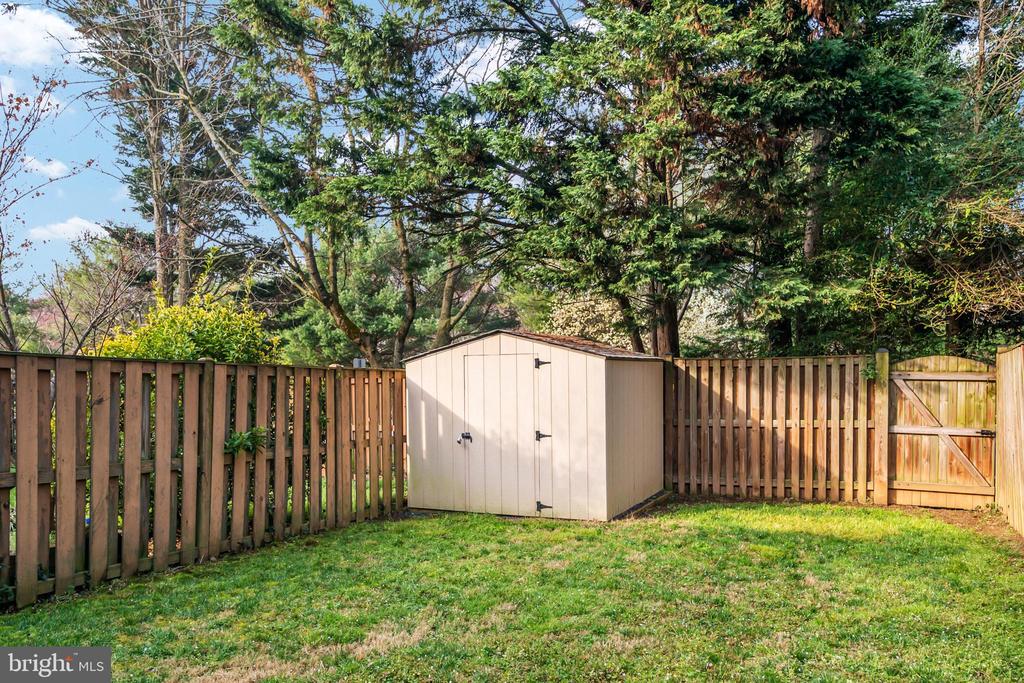 1324 HAZEL NUT COURT