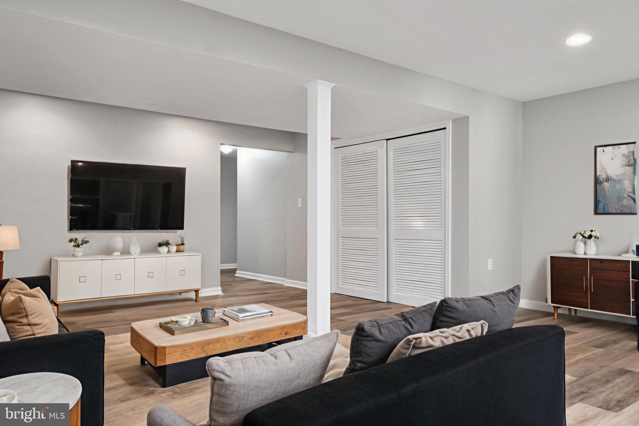 1324 HAZEL NUT COURT