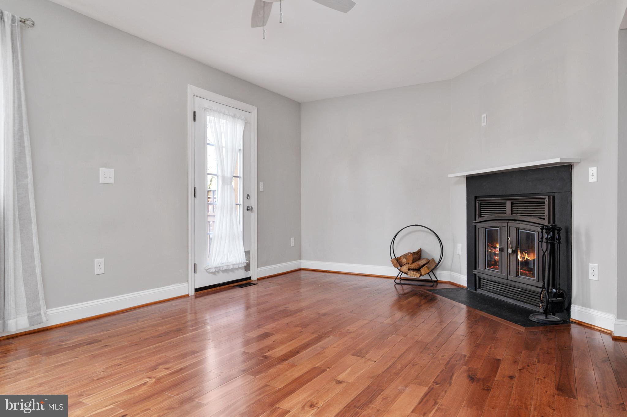 1324 HAZEL NUT COURT