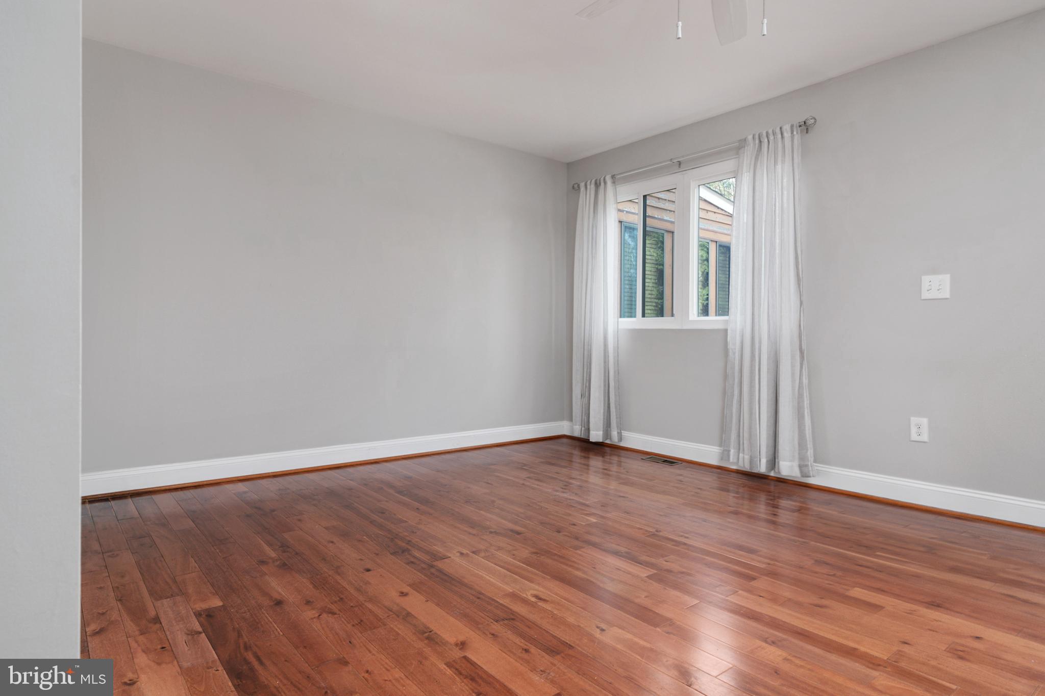 1324 HAZEL NUT COURT