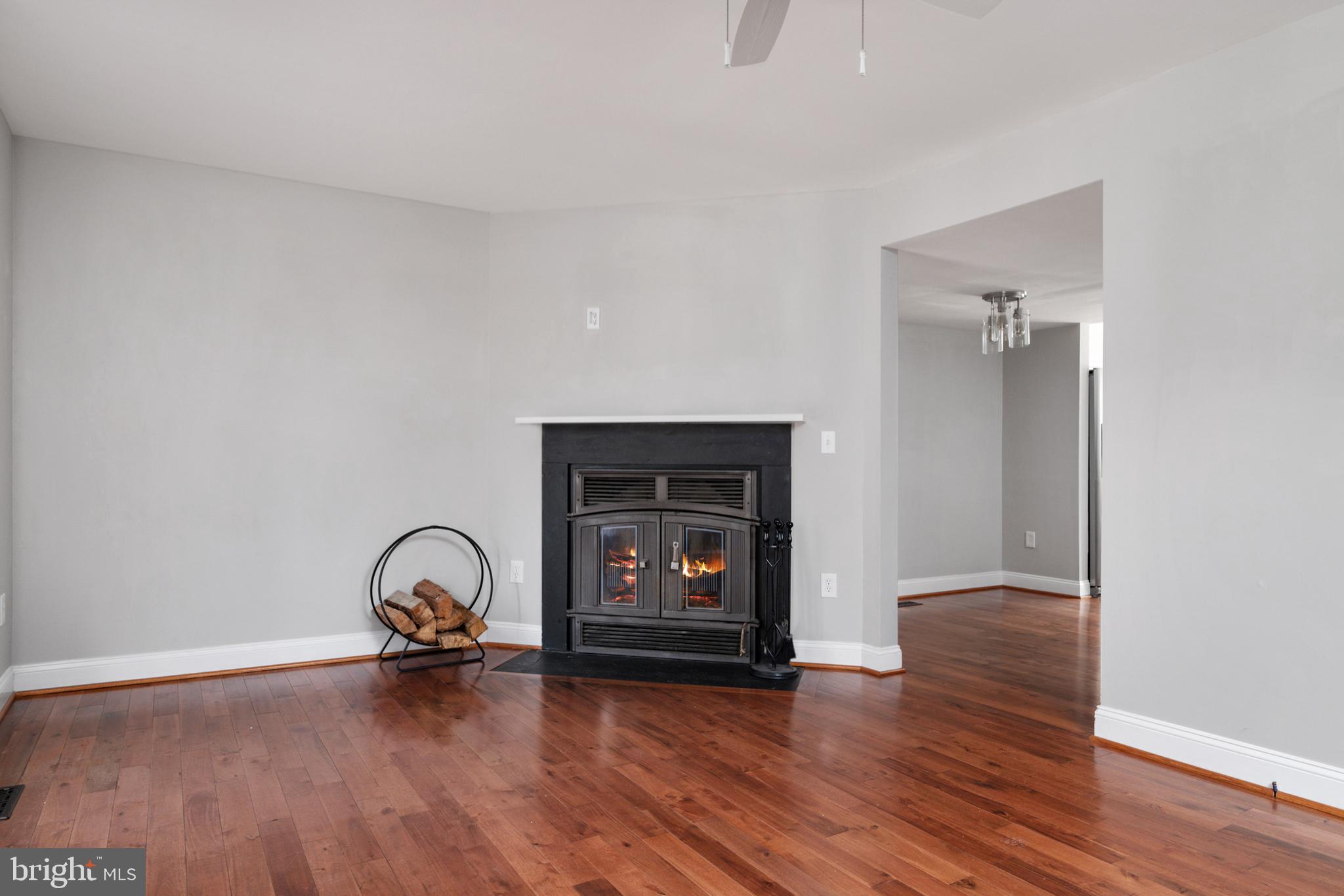 1324 HAZEL NUT COURT