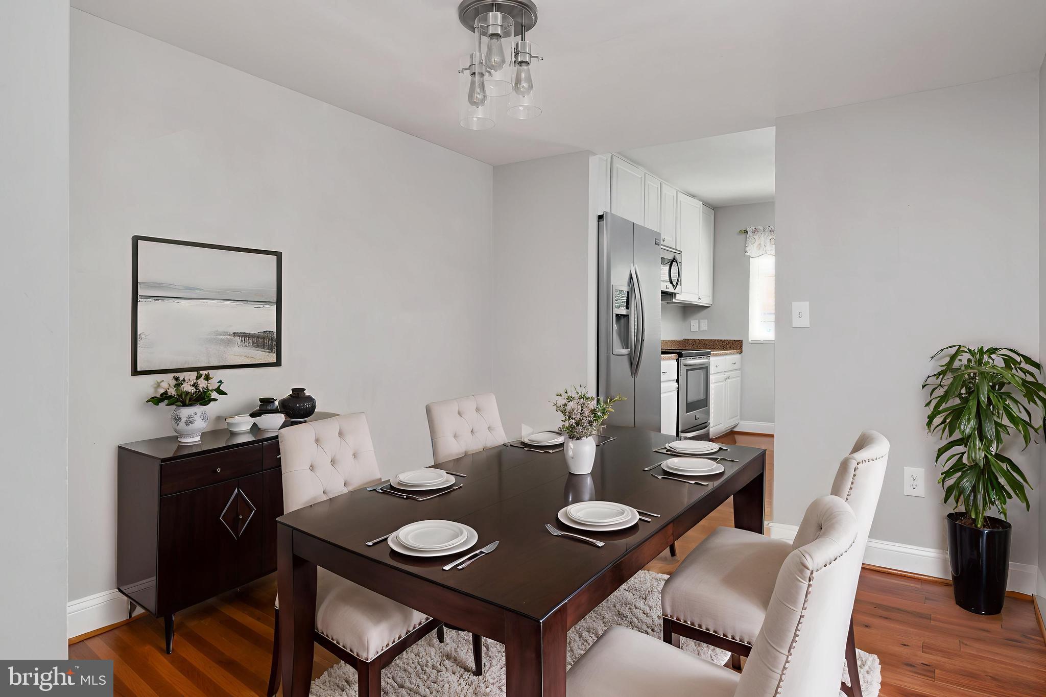 1324 HAZEL NUT COURT