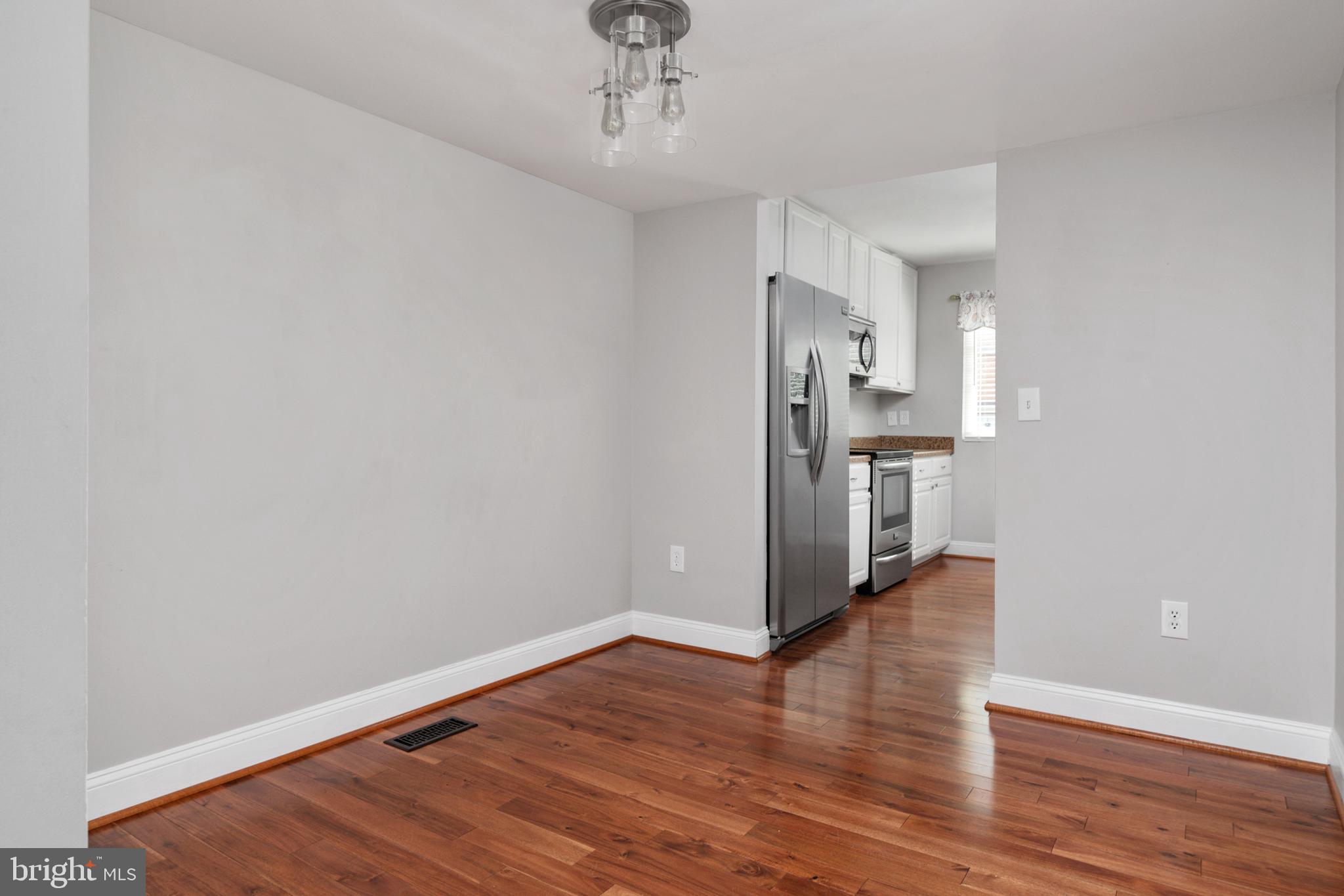 1324 HAZEL NUT COURT