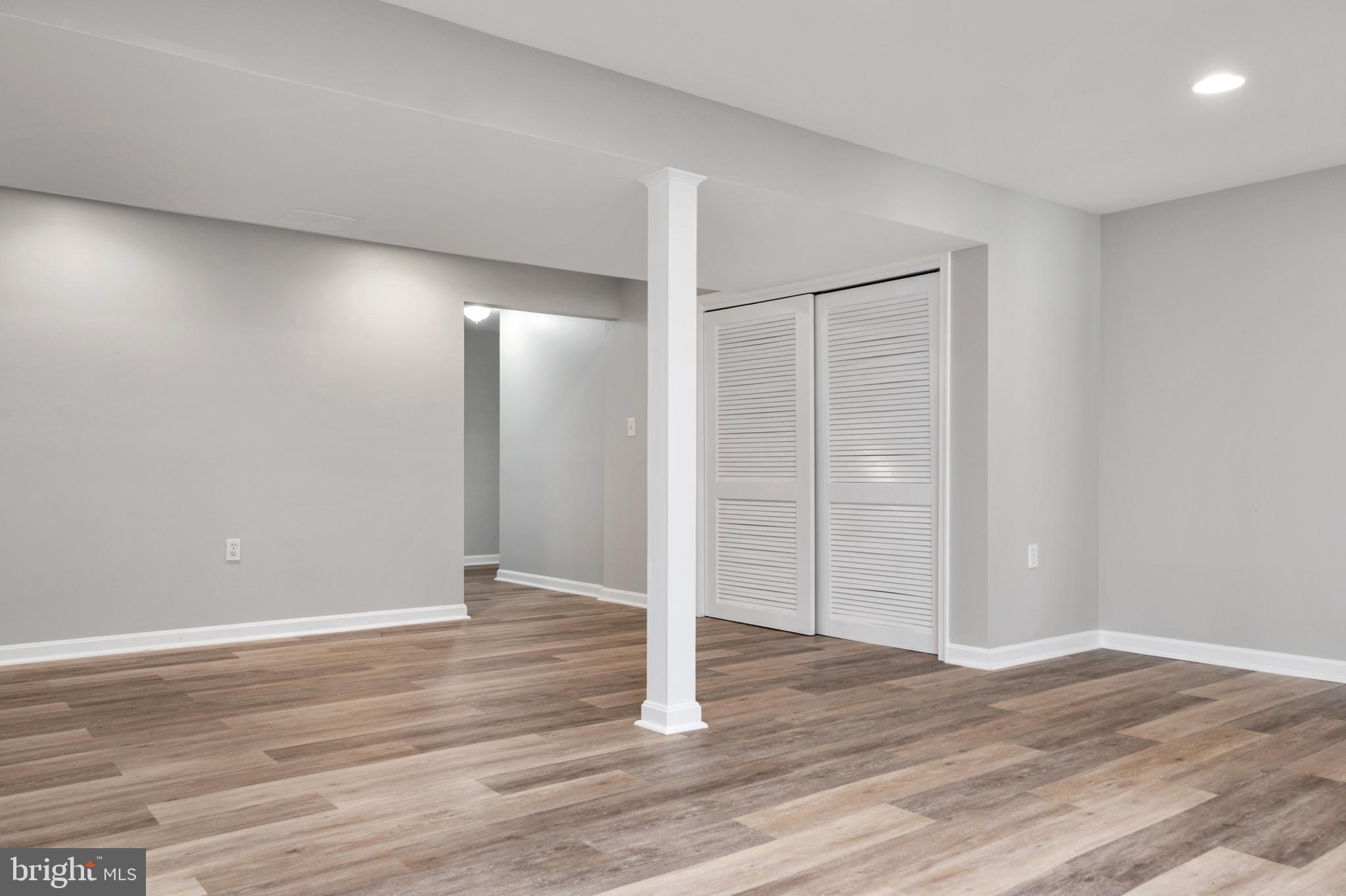 1324 HAZEL NUT COURT