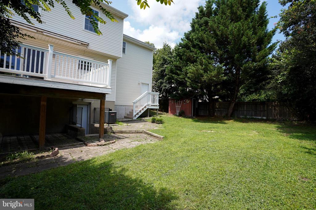 7862 CENTERGATE CT