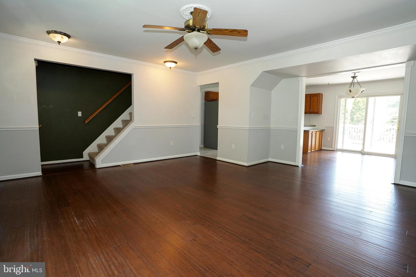 7862 CENTERGATE CT