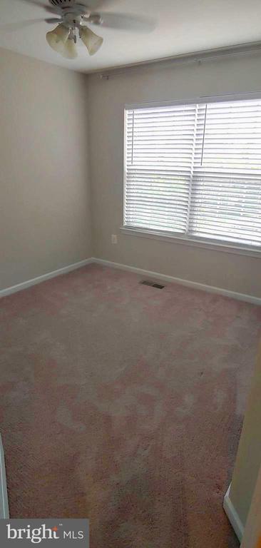 1011 HAWKINS WAY