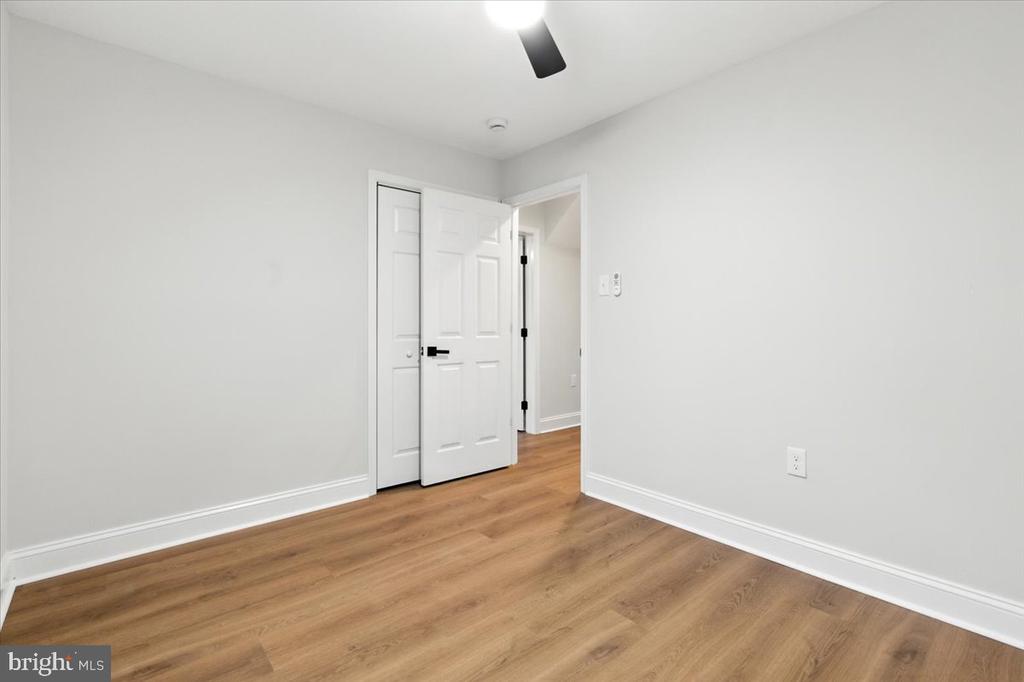 5 N MEADOW DRIVE