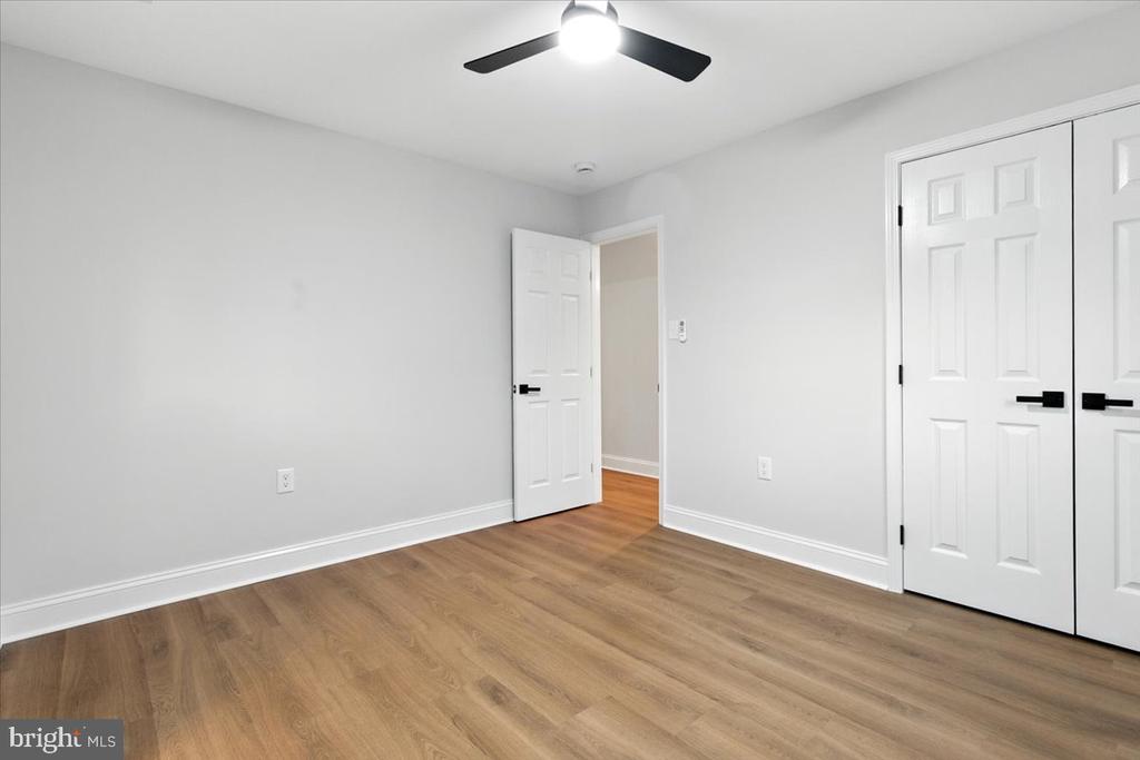 5 N MEADOW DRIVE