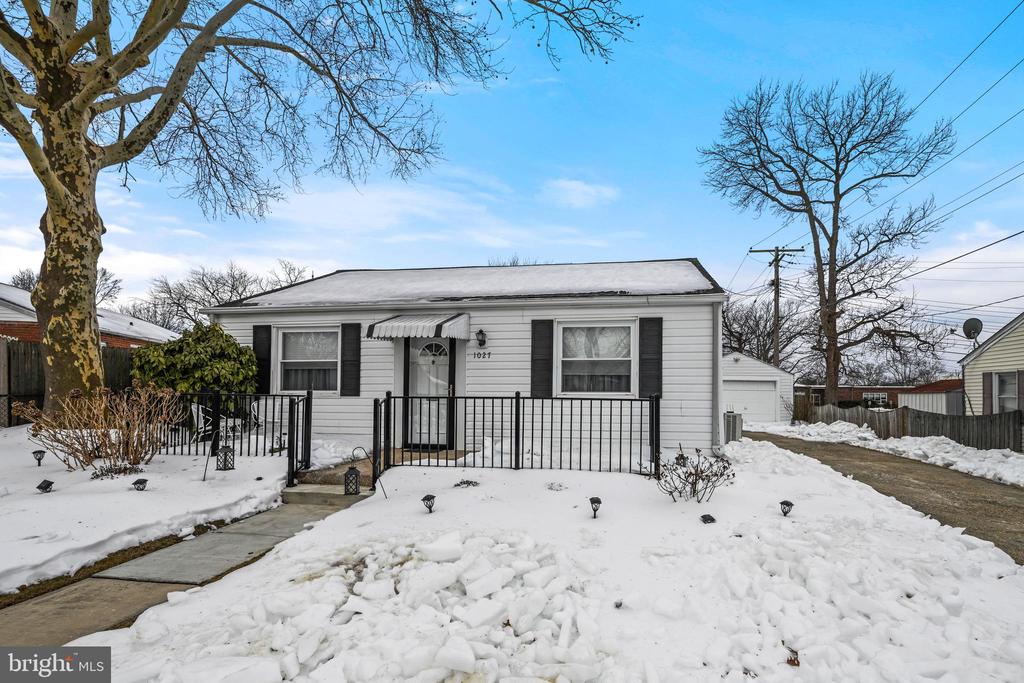 1027 UPTON ROAD