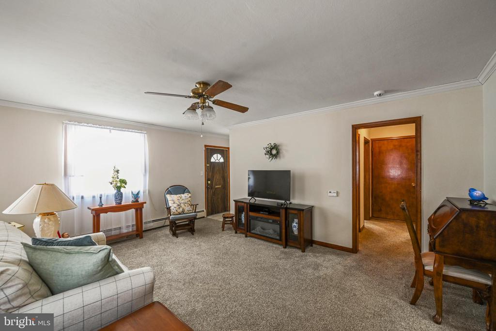 1027 UPTON ROAD
