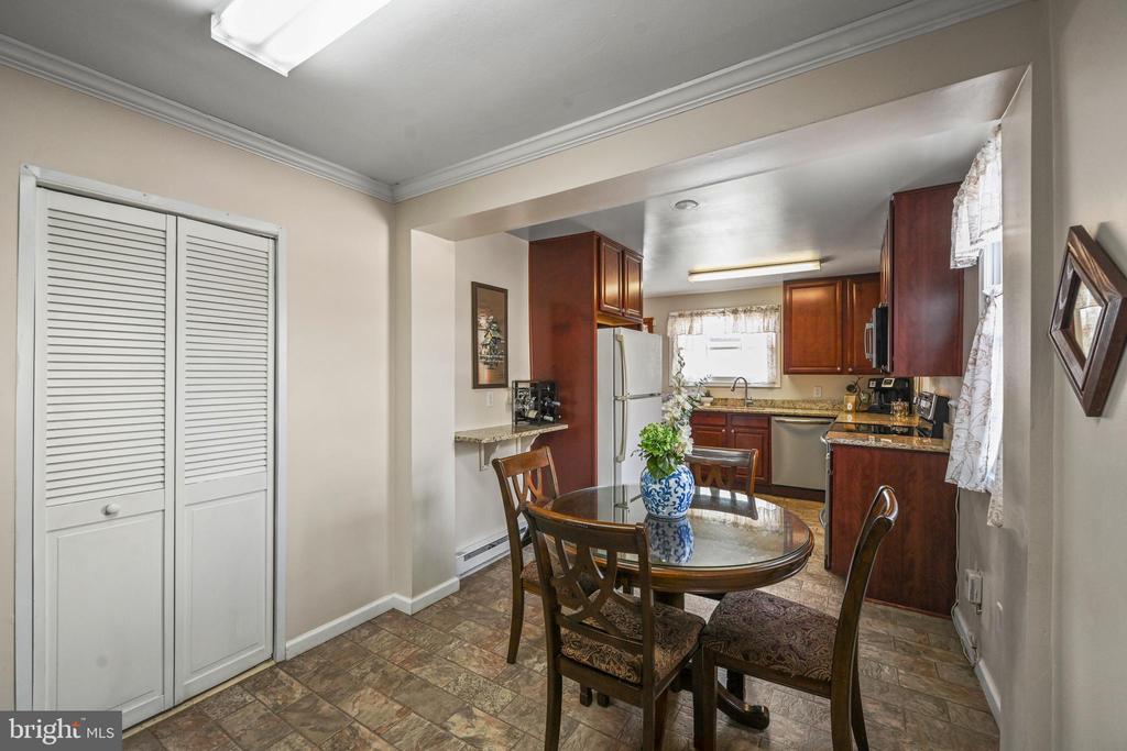 1027 UPTON ROAD