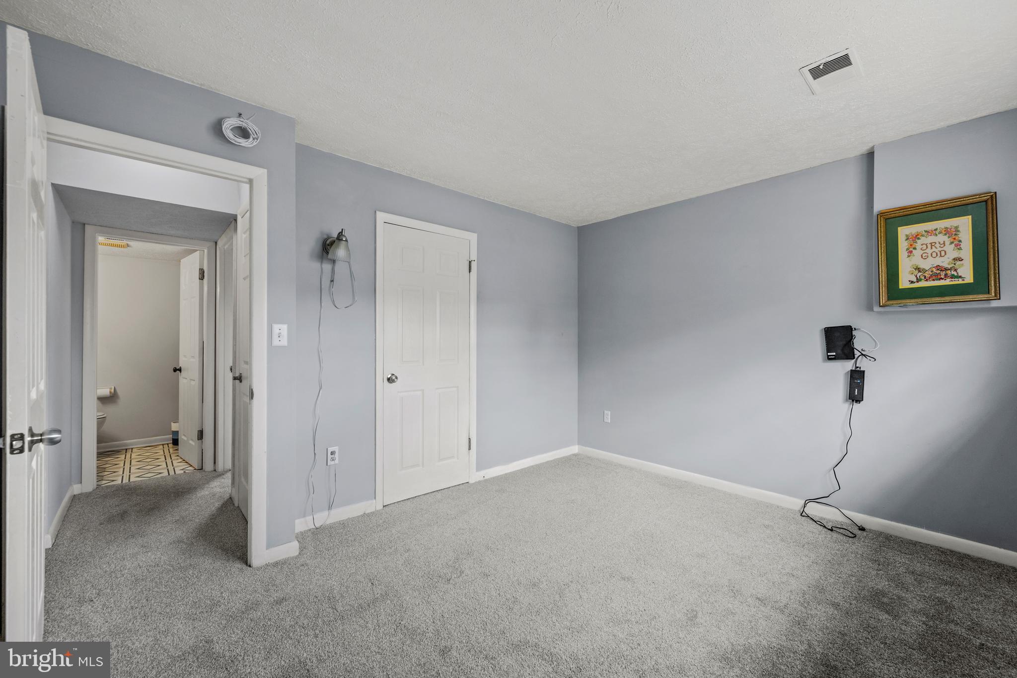 7985 SCOTTS MANOR COURT