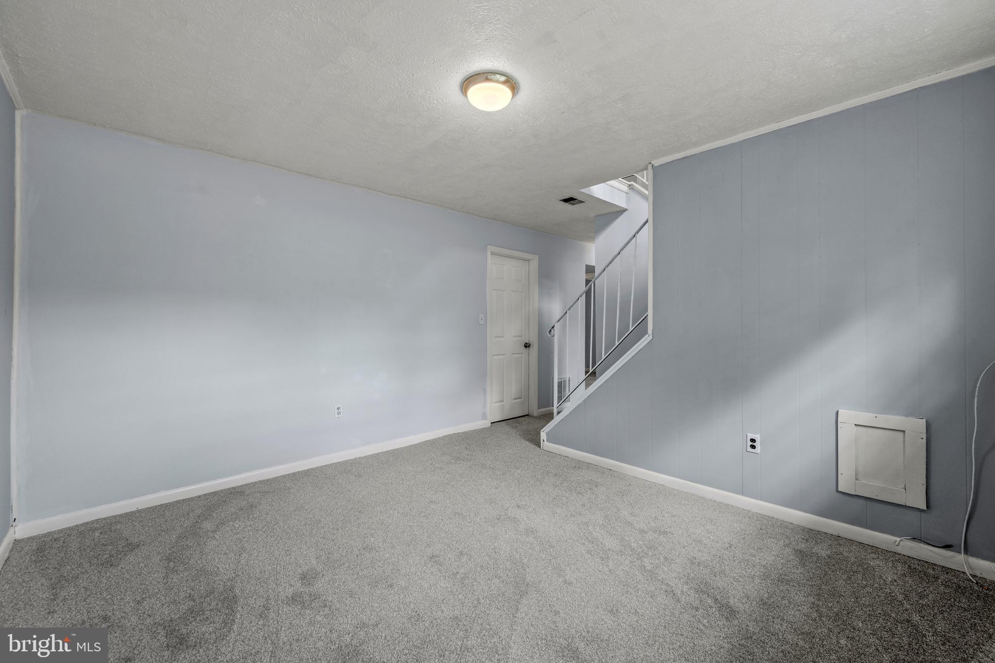 7985 SCOTTS MANOR COURT