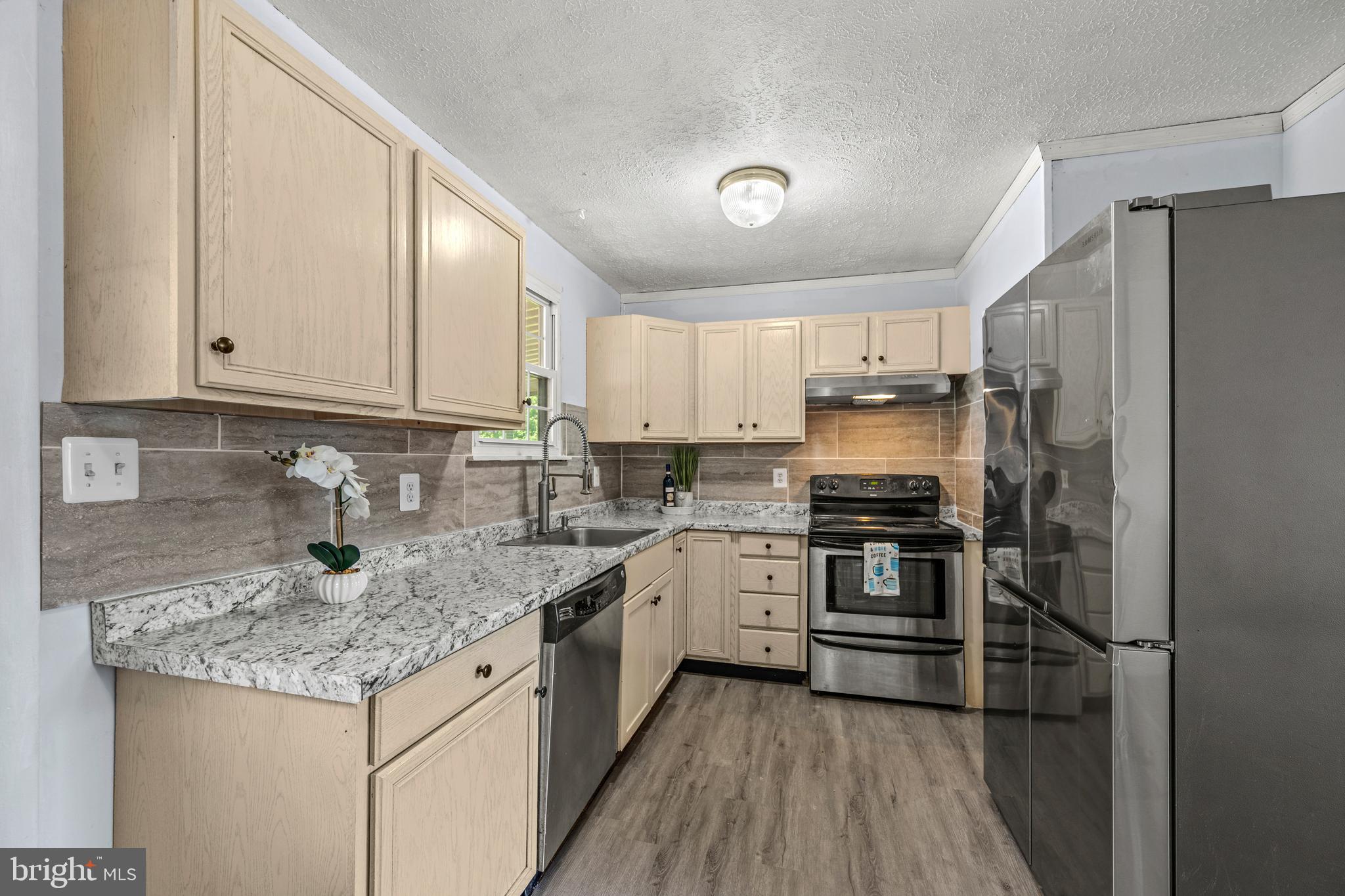 7985 SCOTTS MANOR COURT