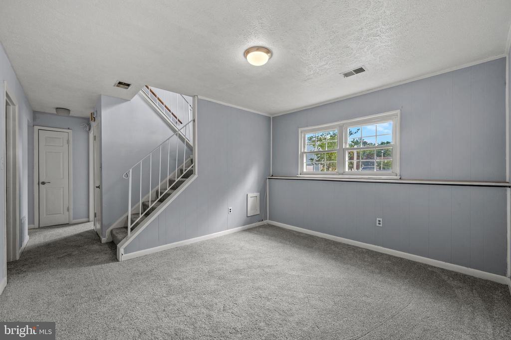 7985 SCOTTS MANOR COURT