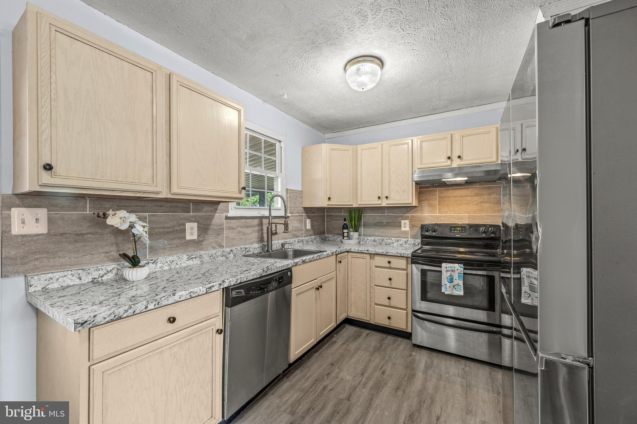 7985 SCOTTS MANOR COURT