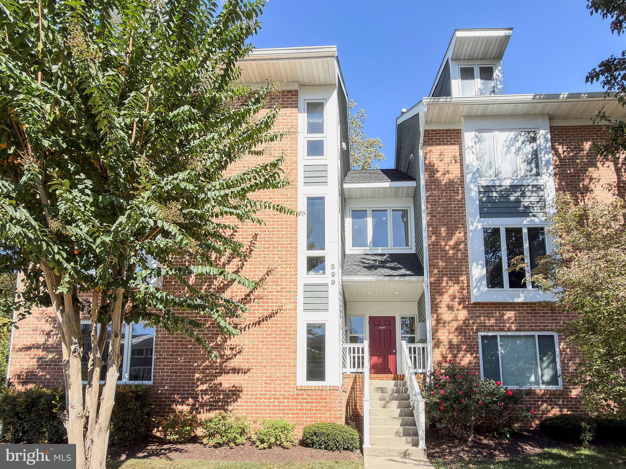 599 OAKLAND HILLS DRIVE 1A