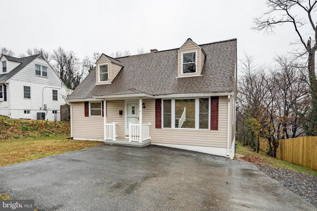 6 MOUNTAIN ROAD