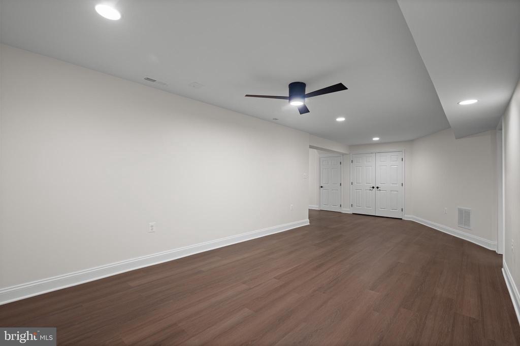 2444 HIGHTEE COURT
