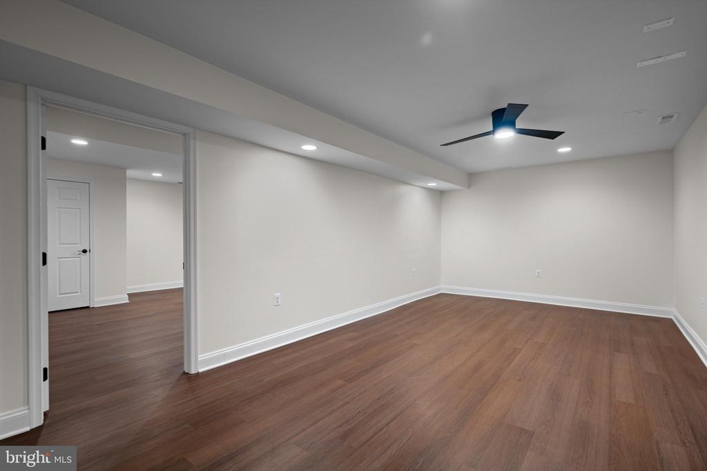 2444 HIGHTEE COURT