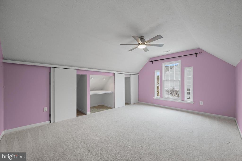 2444 HIGHTEE COURT