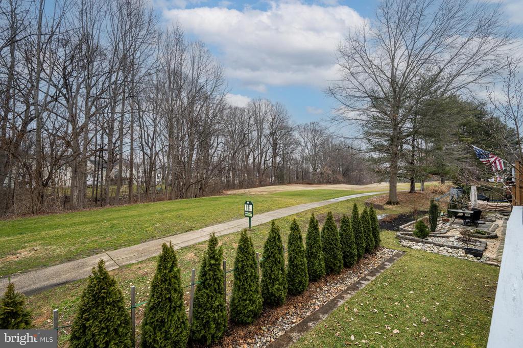 2444 HIGHTEE COURT
