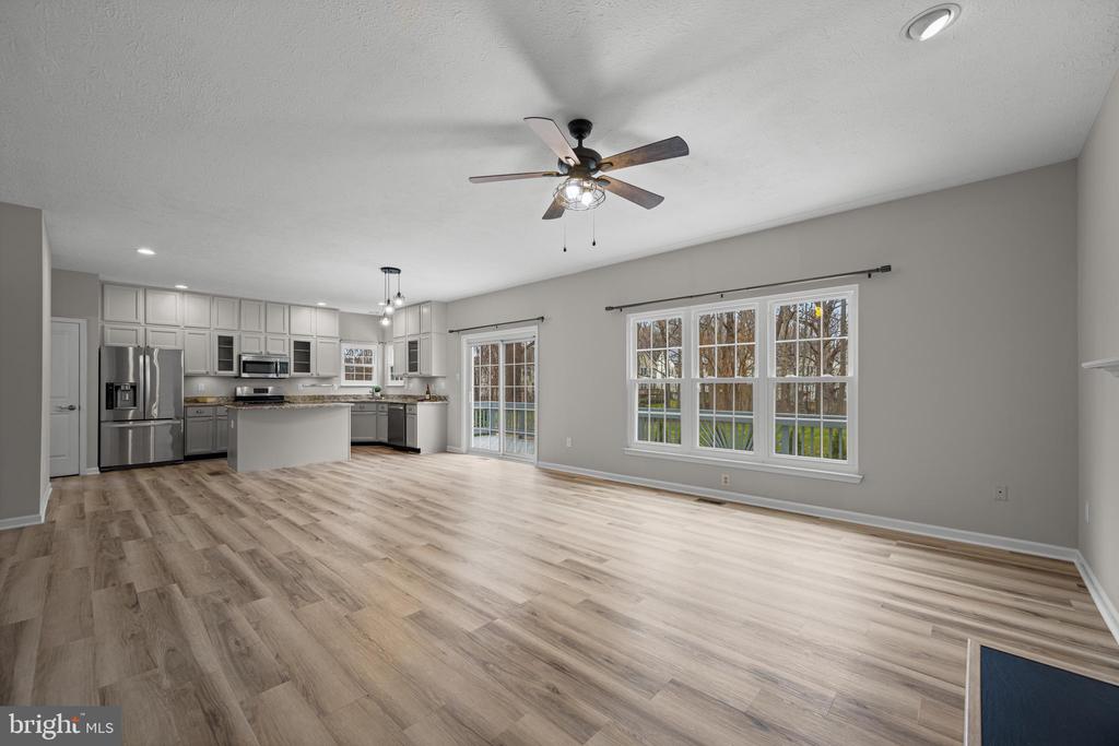 2444 HIGHTEE COURT