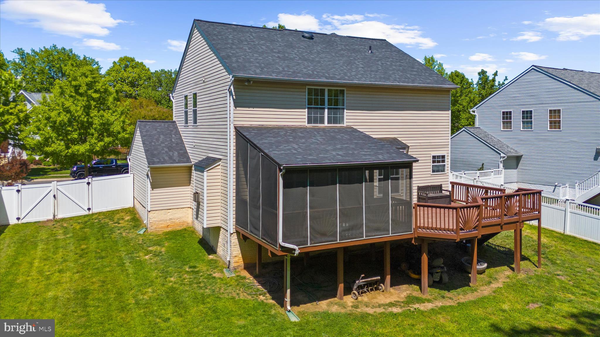 8028 HIGH OAK ROAD