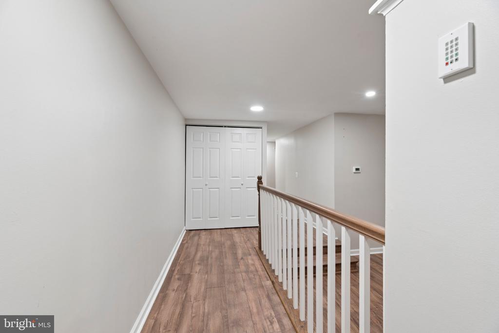 7 SILVERWOOD CIRCLE Unit: 3