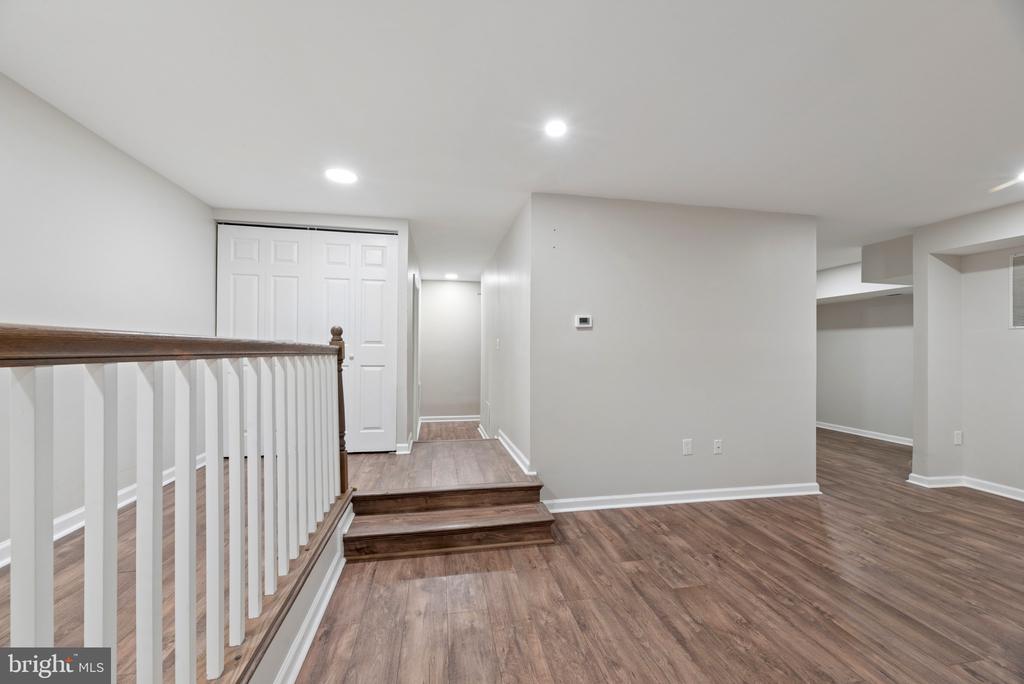 7 SILVERWOOD CIRCLE Unit: 3