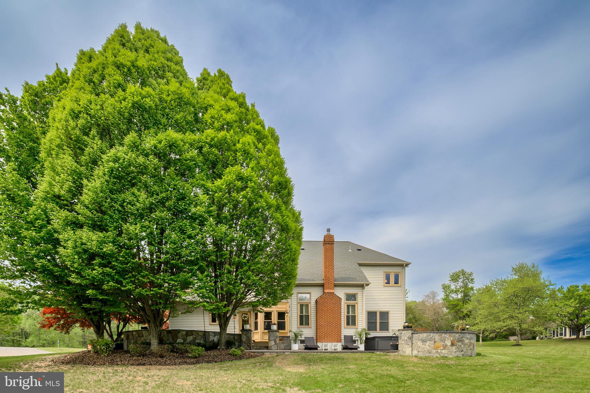2701 BRADBURY COURT