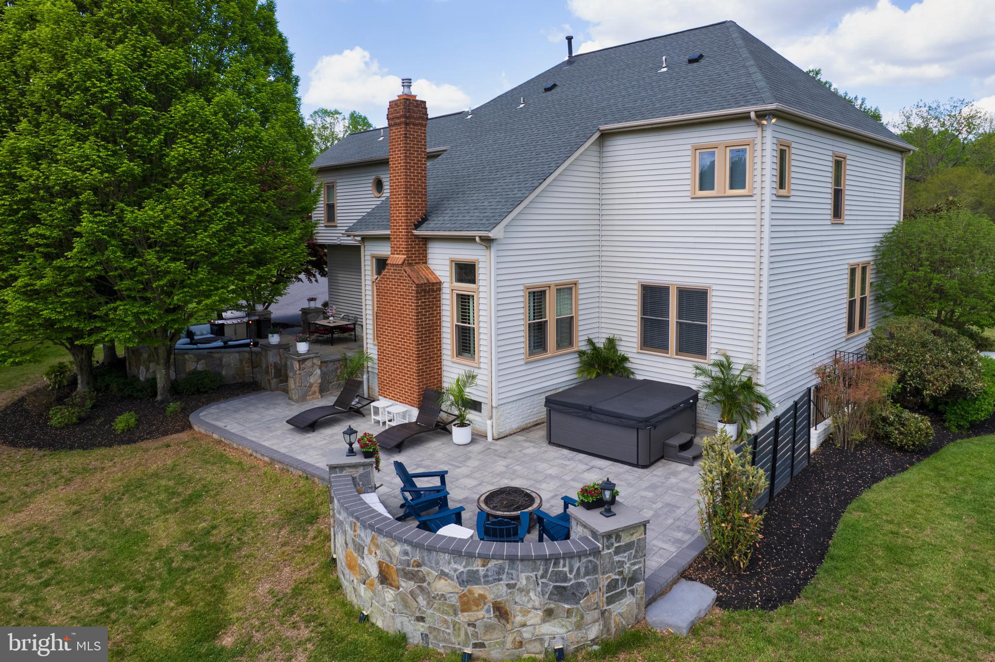2701 BRADBURY COURT
