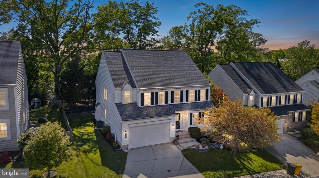 452 LARKSPUR LANE